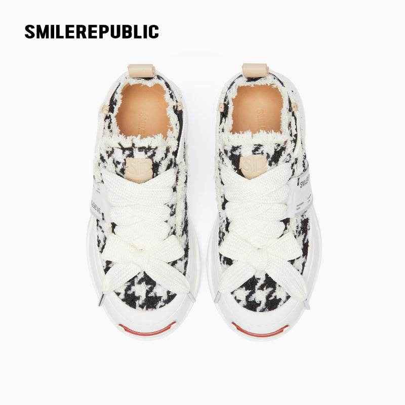 Black White Glisten Houndstooth Low Top SB Sneaker
