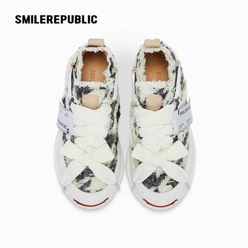 Black White Chevron SB Sneaker