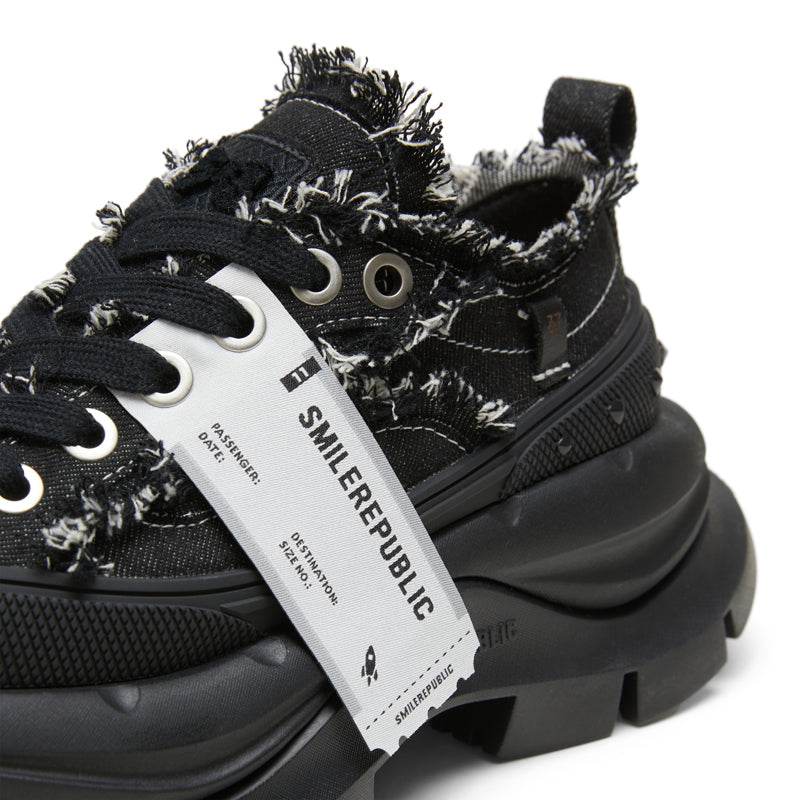 【NEW】2.0 Classic Black Low Top Sneaker - SMILEREPUBLIC