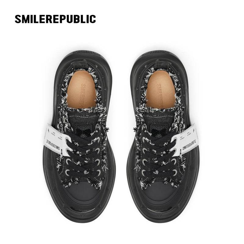 【NEW】2.0 Classic Black Low Top Sneaker - SMILEREPUBLIC