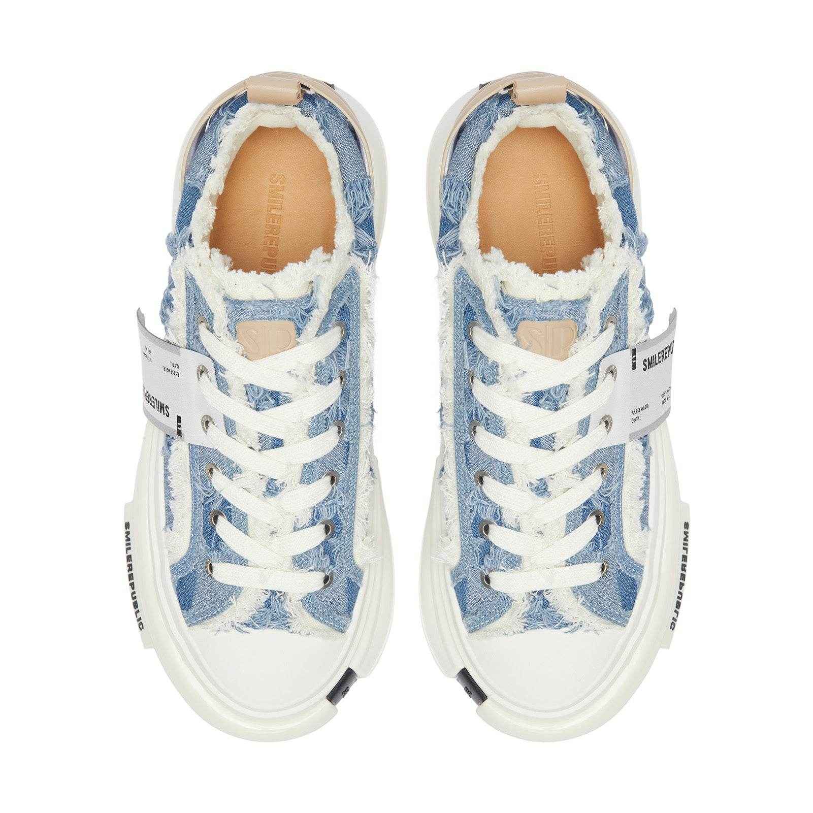 Inception 70s Light Blue Lattice