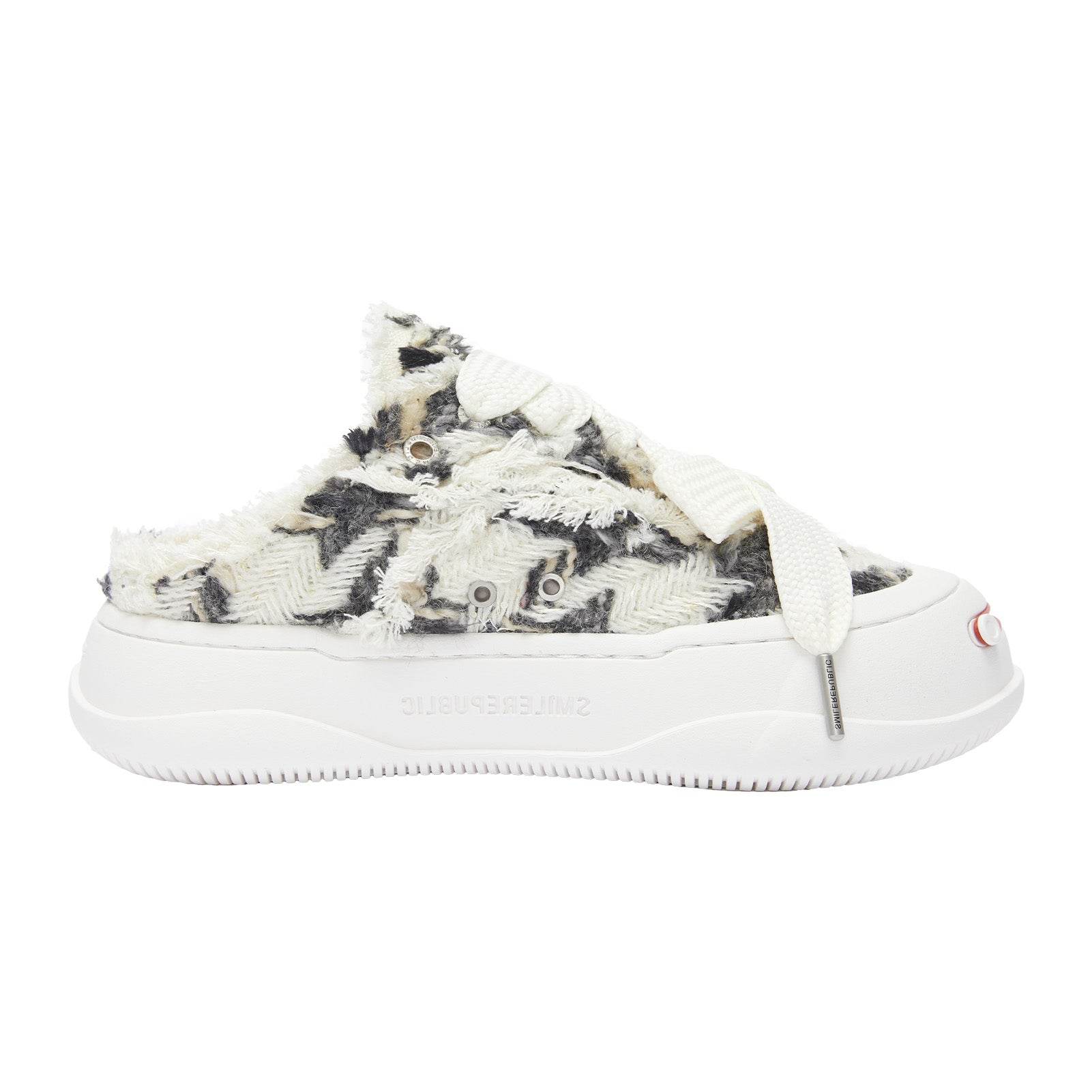Black White Chevron Slippers - SMILEREPUBLIC