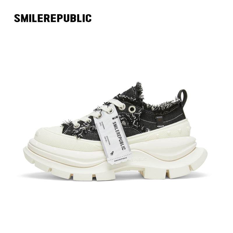 【NEW】2.0 Classic Black White Low Top Sneaker - SMILEREPUBLIC